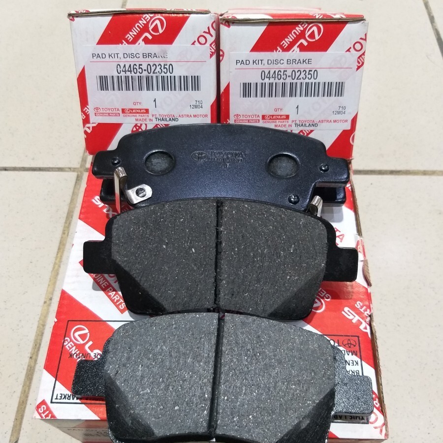 Kit pastiglie freno anteriori — Toyota Corolla